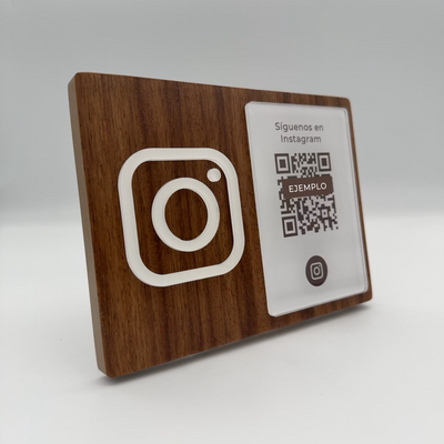 Display Counterstand Instagram Woodlux