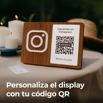 Display Counterstand Instagram Woodlux
